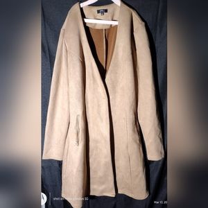 Privy Tan Size Medium Women's Coats